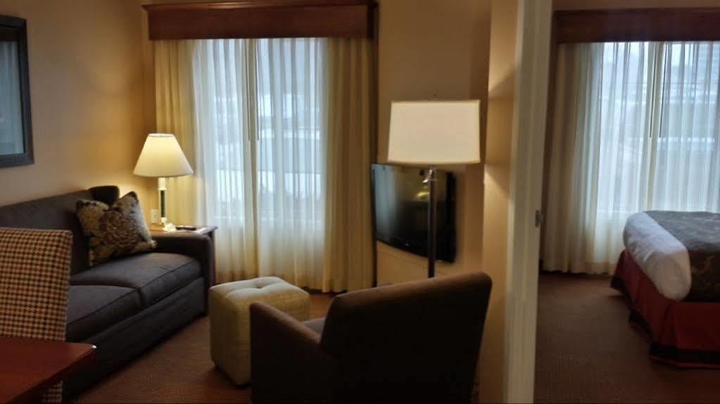 Grandstay Hotel & Suites La Crosse Extérieur photo