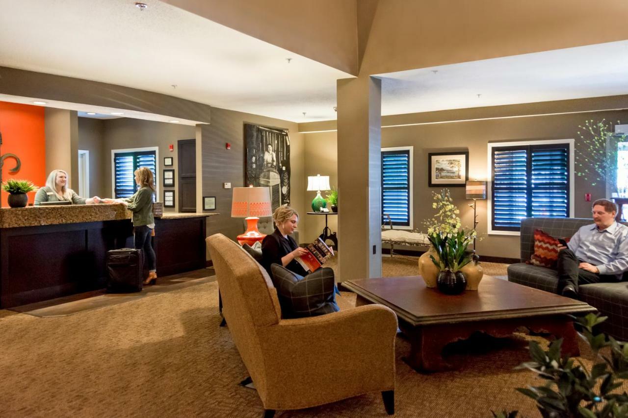 Grandstay Hotel & Suites La Crosse Extérieur photo
