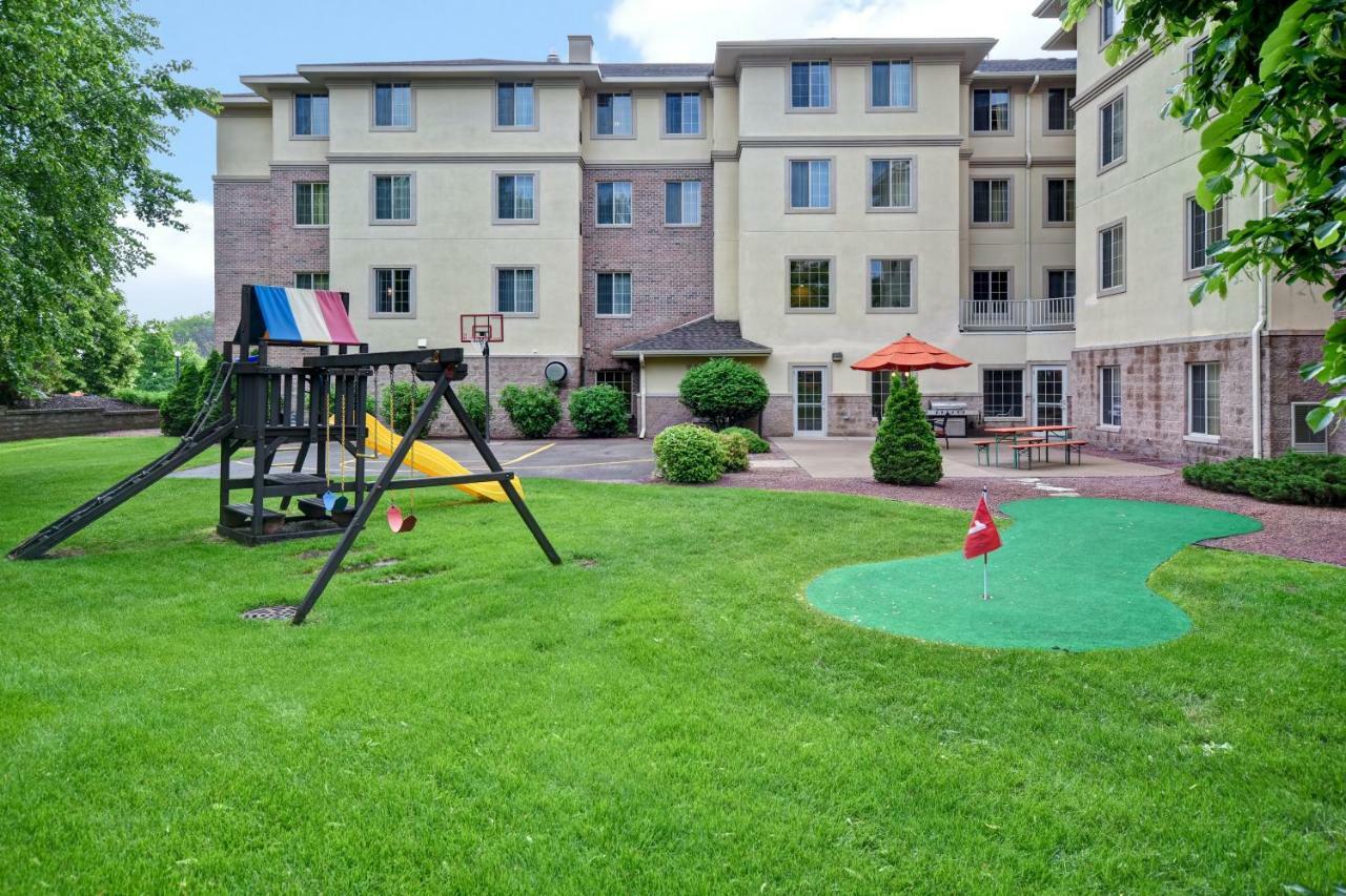 Grandstay Hotel & Suites La Crosse Extérieur photo
