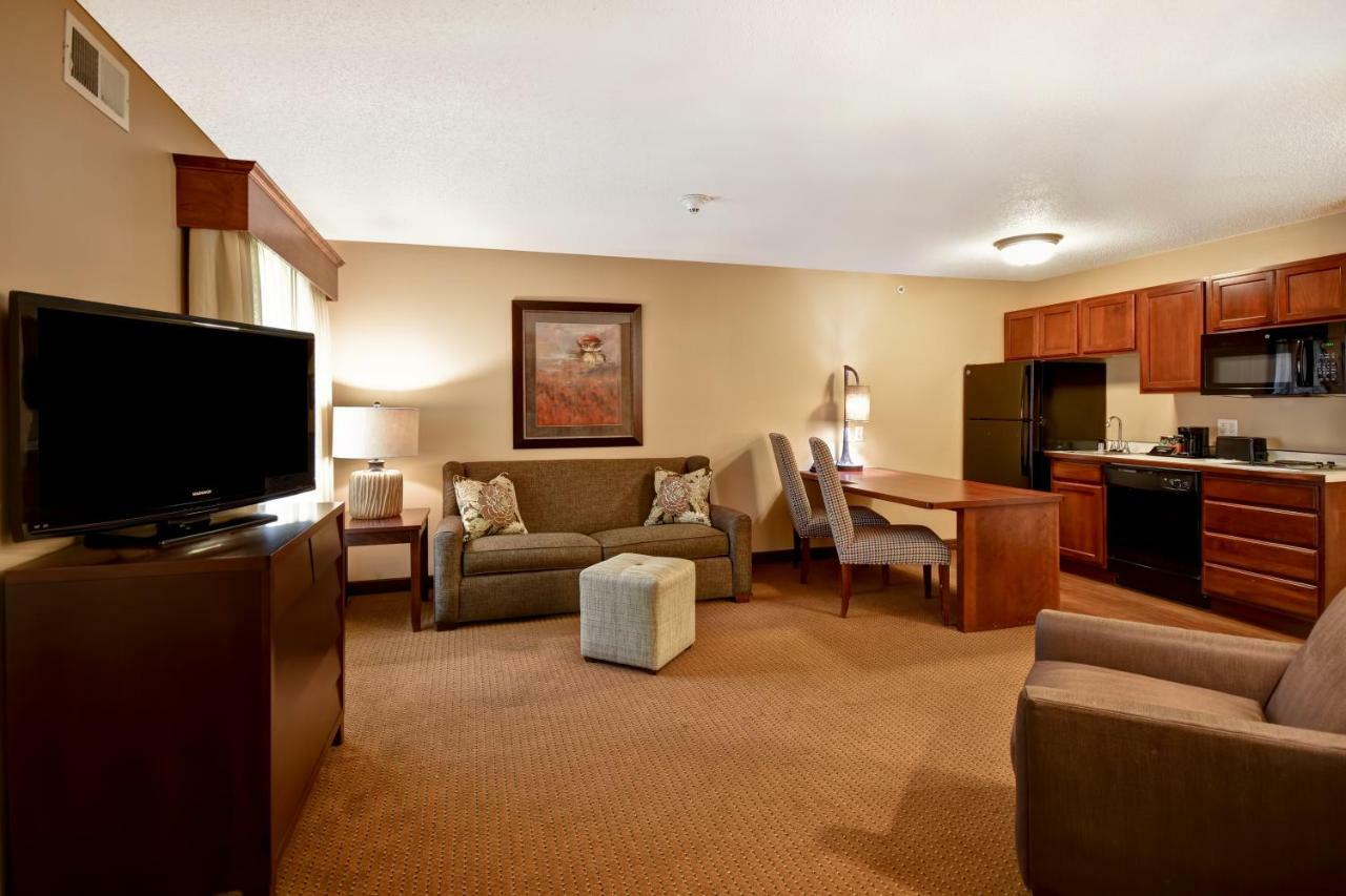 Grandstay Hotel & Suites La Crosse Extérieur photo